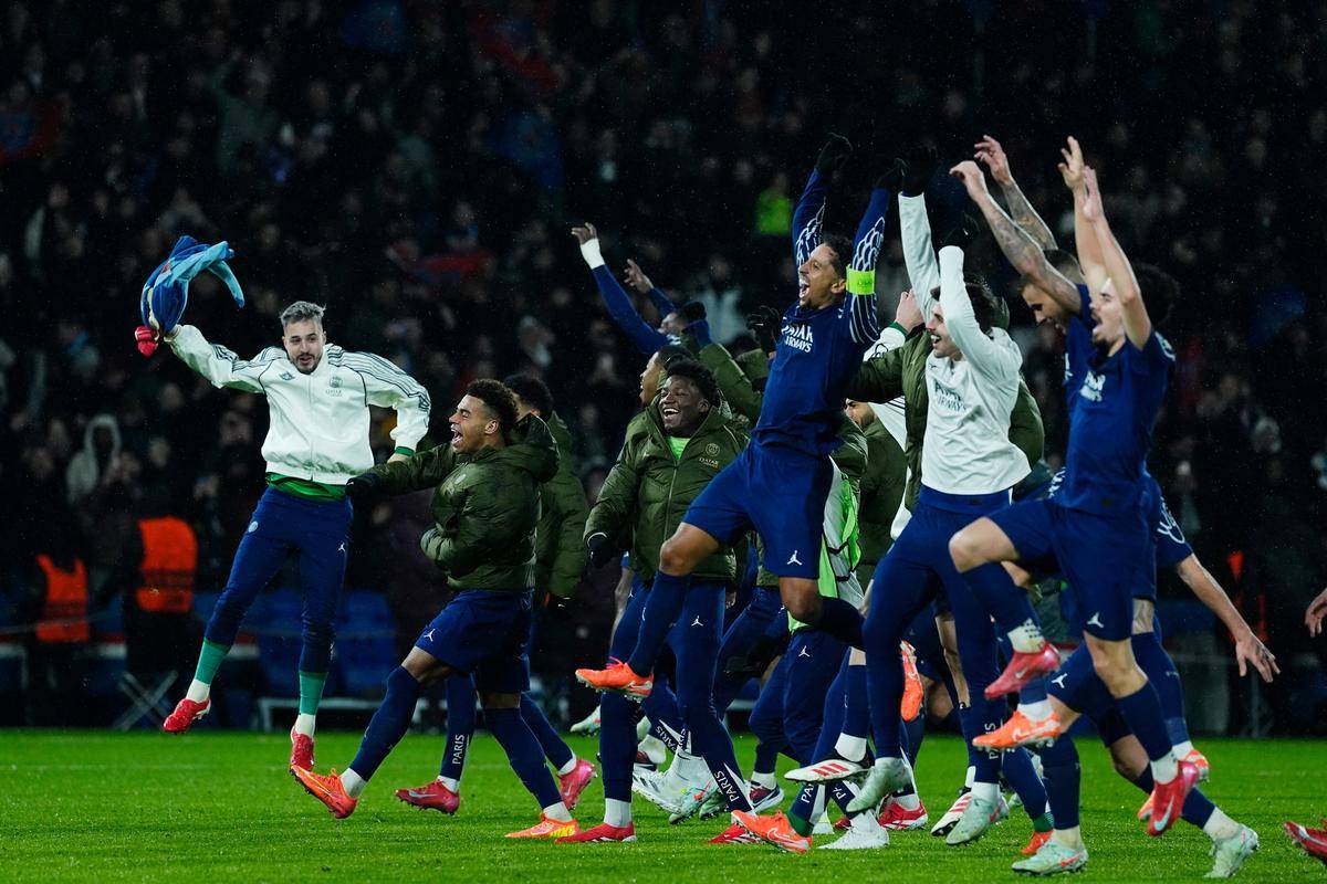 位并不让人 位并不让人