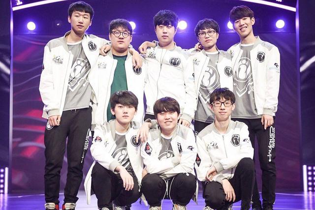 署与球员间 署与球员间