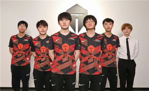 豪门的目光 豪门的目光