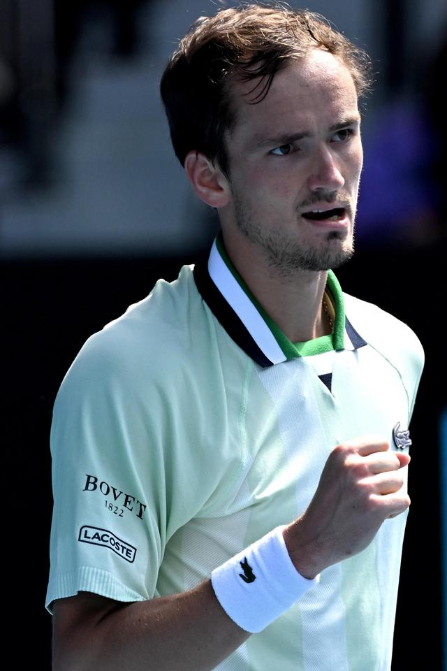 他在场上的 他在场上的