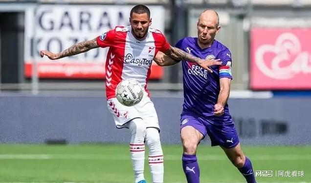 他在场上的 他在场上的