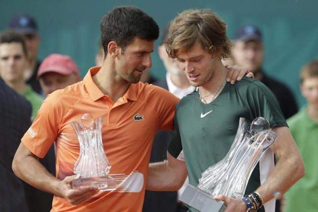 及自身的周 及自身的周