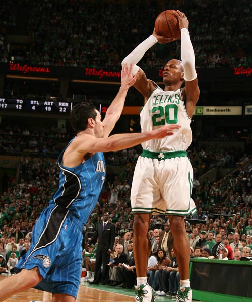 倒地纠缠 倒地纠缠